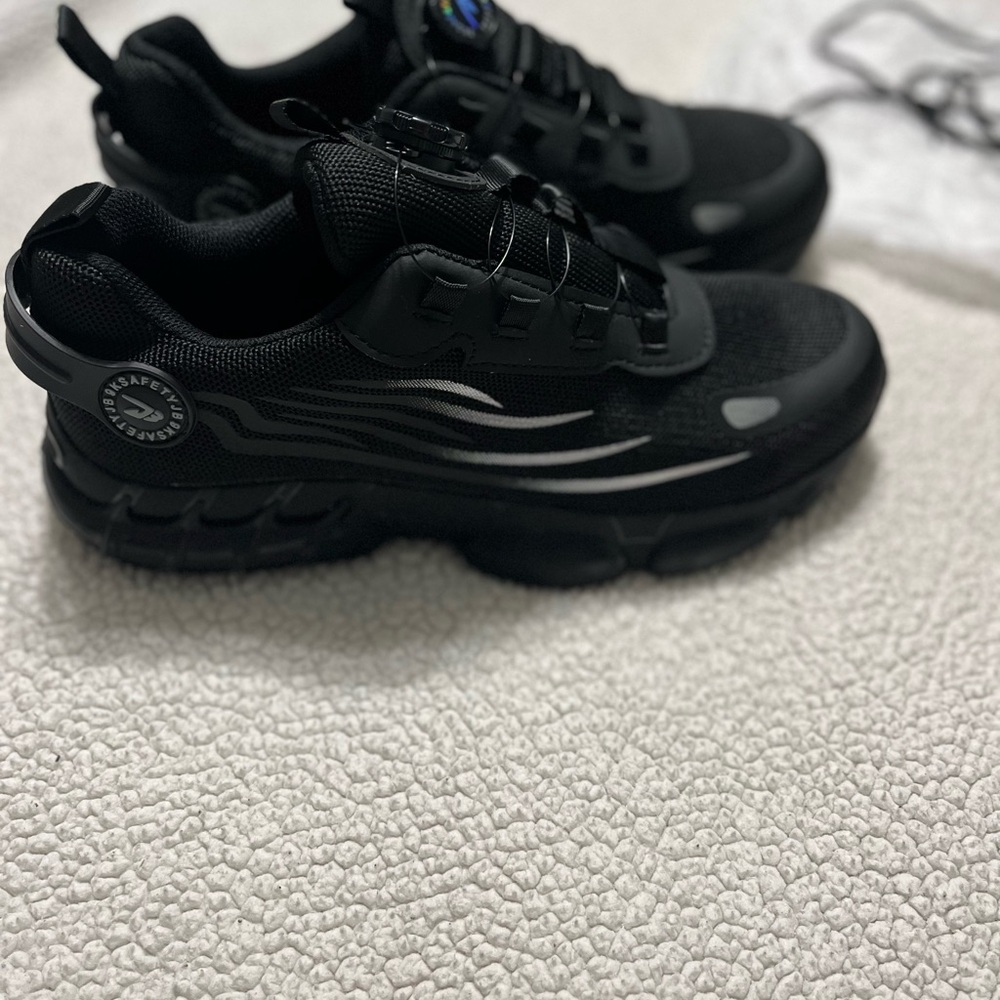 Work steel toe lightweight shoes:women’s 11.5, 10.5, 8.5-men’s 11.5, 10, and 7